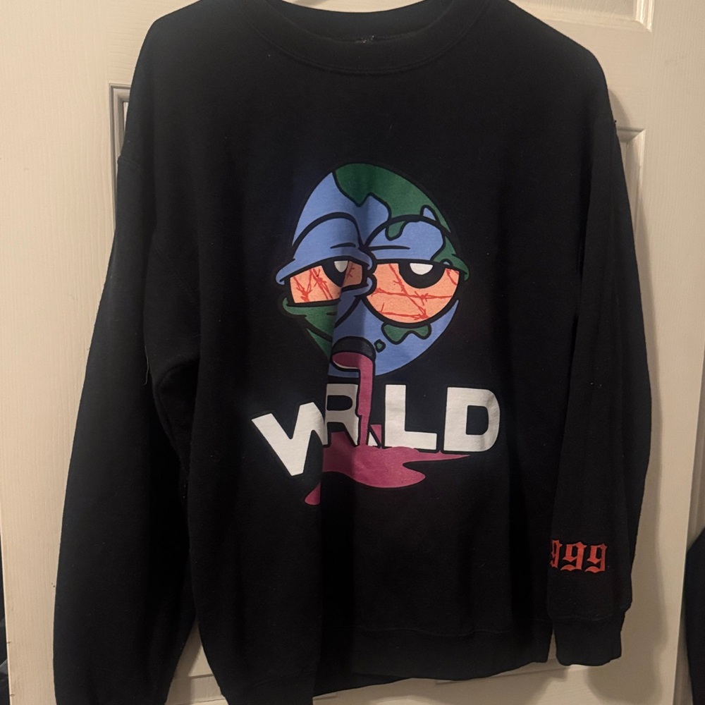 Black Graphic JUICE WRLD Crewneck Sweater